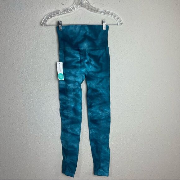 Free People Good Karma Performance Capri Legging Size XS/S - Picture 4 of 7